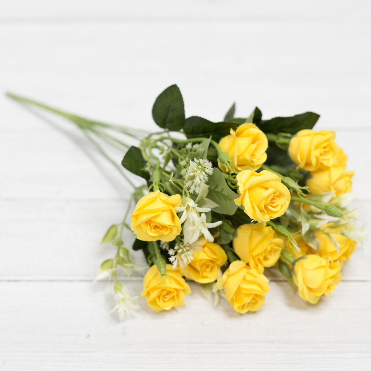 실크플라워 장미조화 잉글리쉬로즈 버드 믹스 조화꽃 부쉬 옐로우 테이블에놓은사진