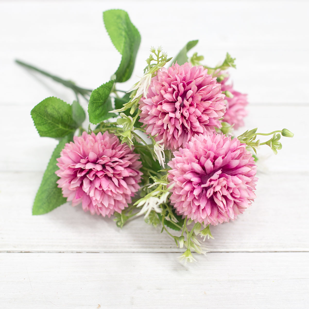 실크플라워 폼폼 소국 꽃 다섯송이 부쉬 뷰티 테이블에놓은사진