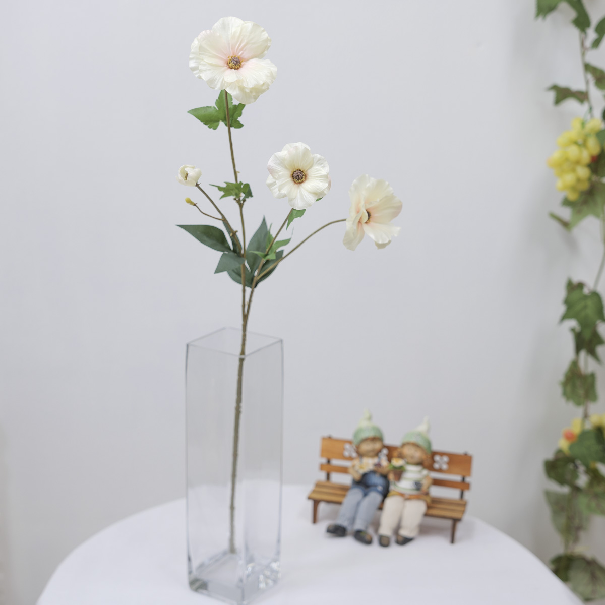 실크플라워 버터플라이 라넌큘러스 조화꽃 가지 65cm 크림/핑크