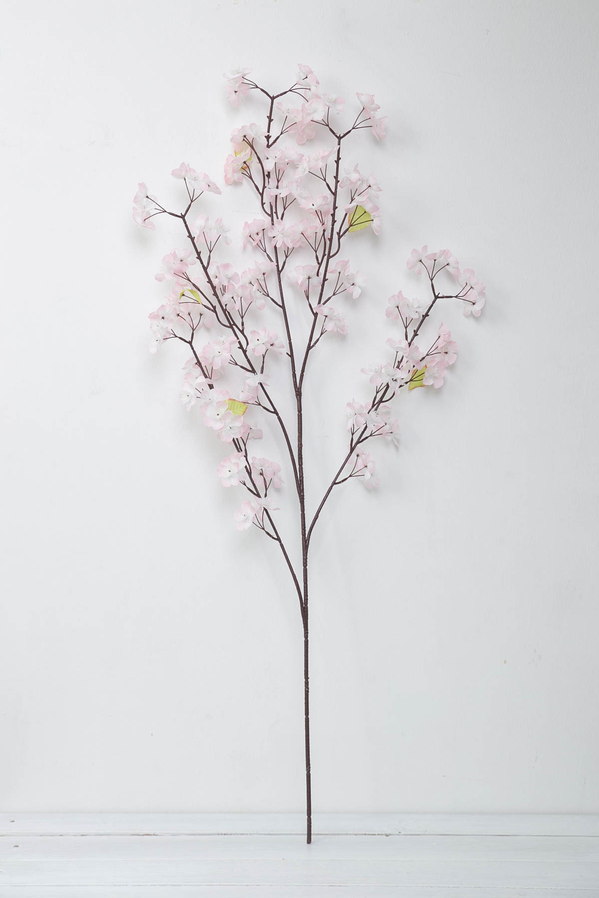 봄 벚꽃 가지 105cm 핑크 세워놓은사진