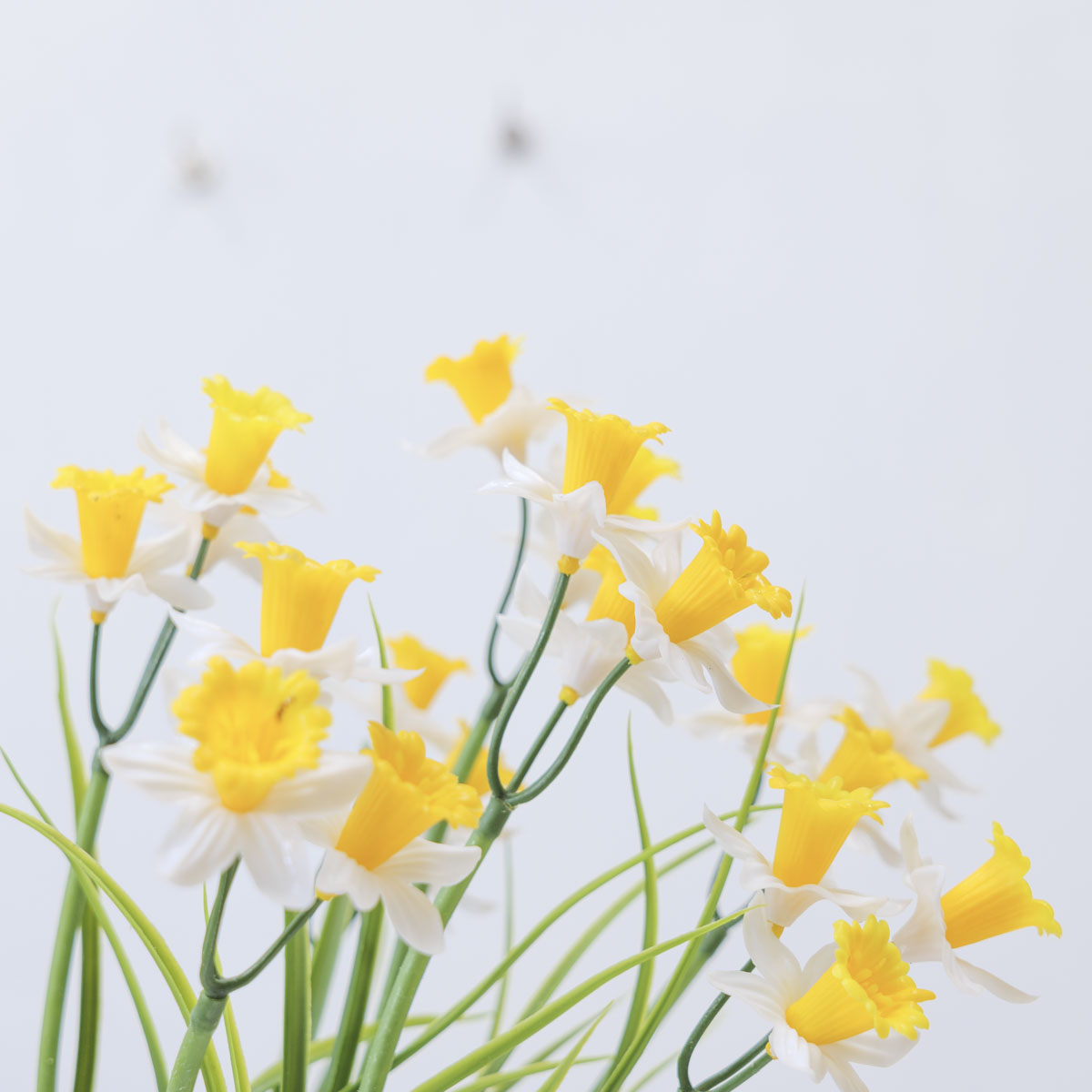 실크플라워 수선화조화 꽃 구근 리얼뿌리 부쉬 옐로우/화이트 꽃줄기 꽃받침 디테일