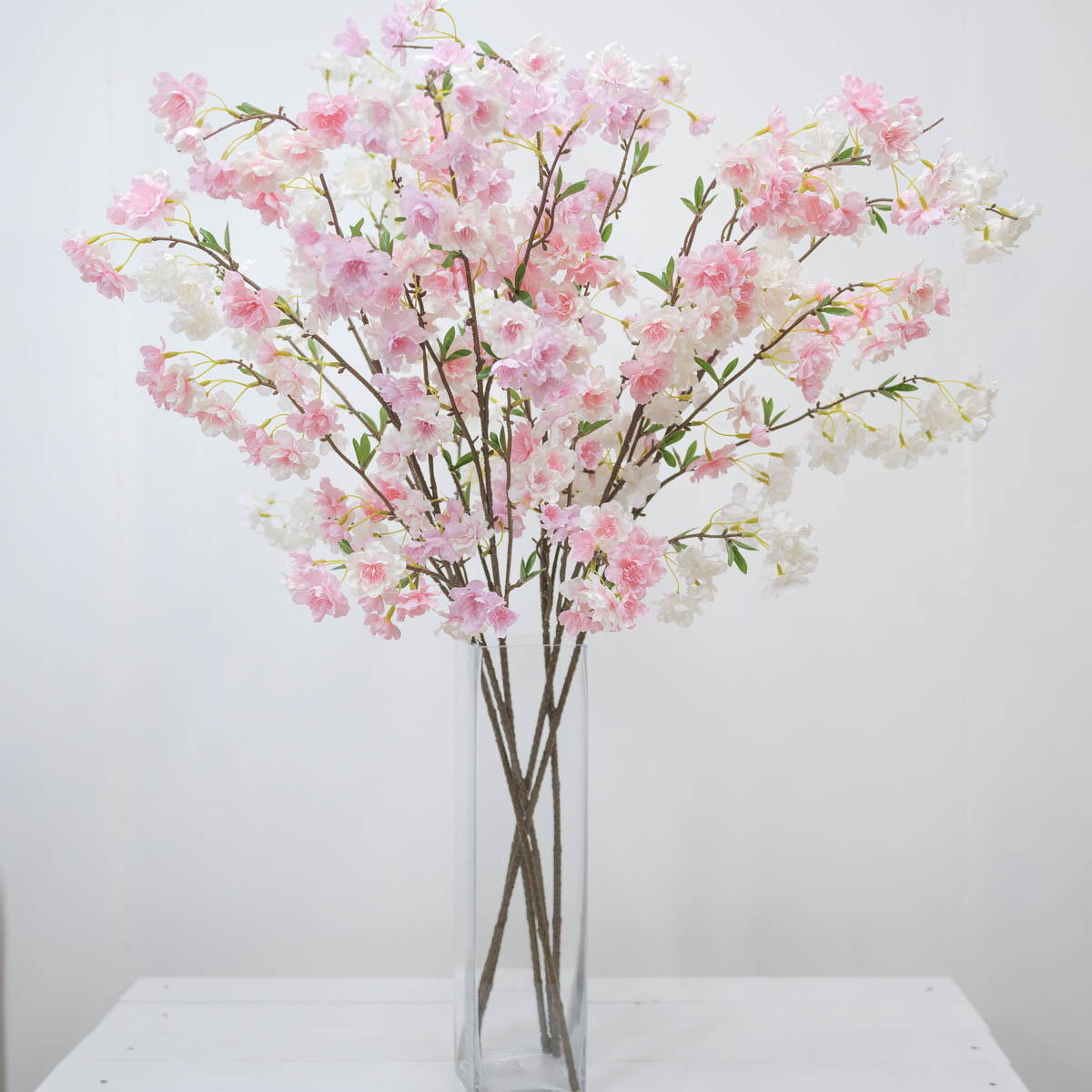 실크플라워 리얼 벚꽃 브렌치 100cm 화병에 꽂아놓은 사진