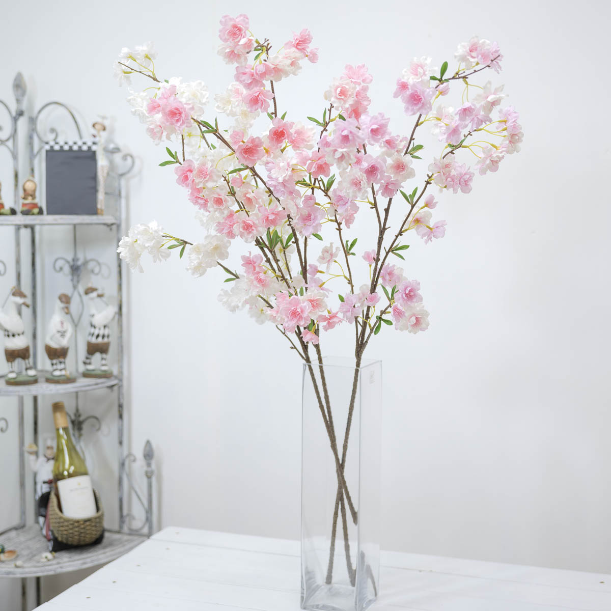 실크플라워 리얼 벚꽃 브렌치 100cm 색상별 1개씩 화병에 꽂은 사진