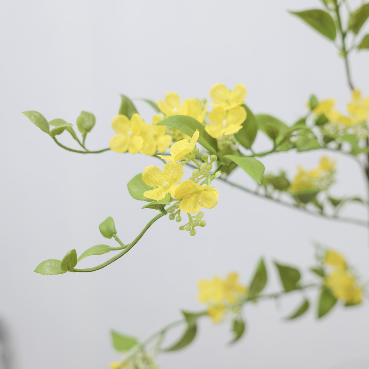 실크플라워 캐롤라인 재스민 조화꽃 가지 95cm 옐로우 꽃송이디테일1