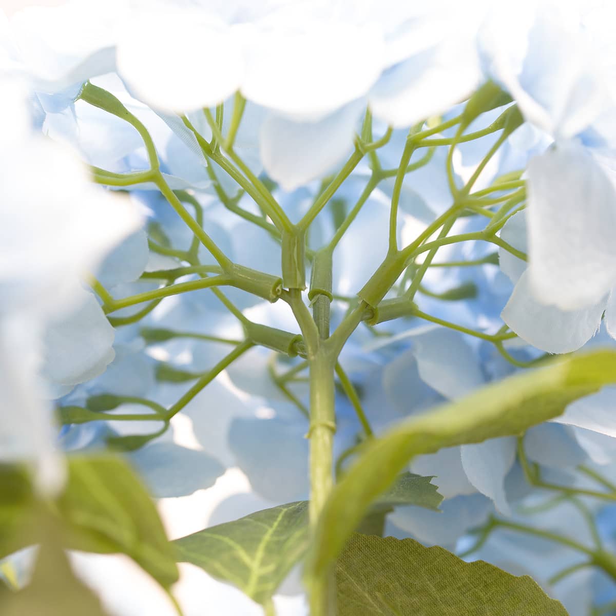 실크플라워 블루밍 수국조화 꽃 부쉬 57cm 라이트블루 수국 꽃줄기